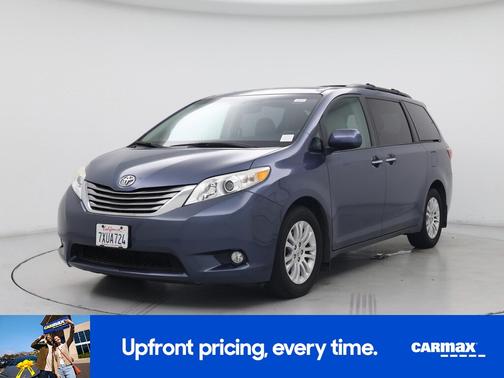 2017 Toyota Sienna XLE