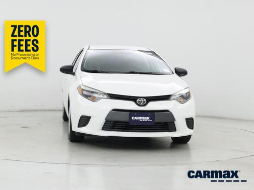 White 2016 Toyota Corolla LE