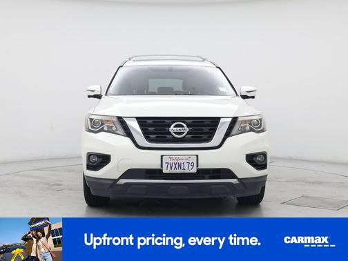 2017 Nissan Pathfinder Platinum
