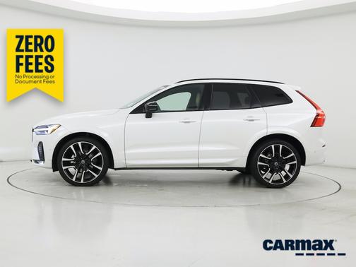 White 2024 Volvo XC60 B5 Ultimate Dark Theme