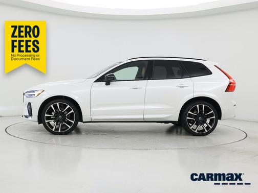 White 2024 Volvo XC60 B5 Ultimate Dark Theme