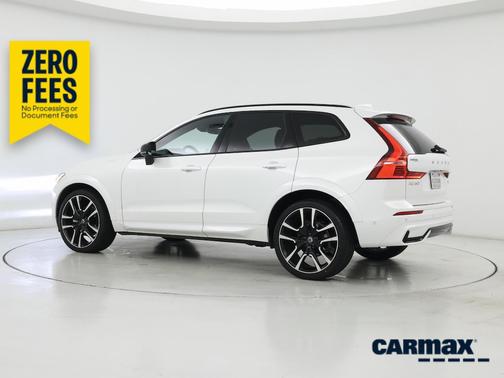White 2024 Volvo XC60 B5 Ultimate Dark Theme