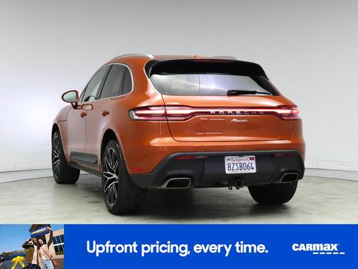 2022 Porsche Macan Base (PDK)