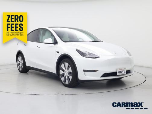 White 2024 Tesla Model Y