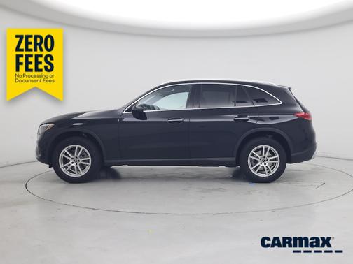Black 2023 Mercedes-Benz GLC 300