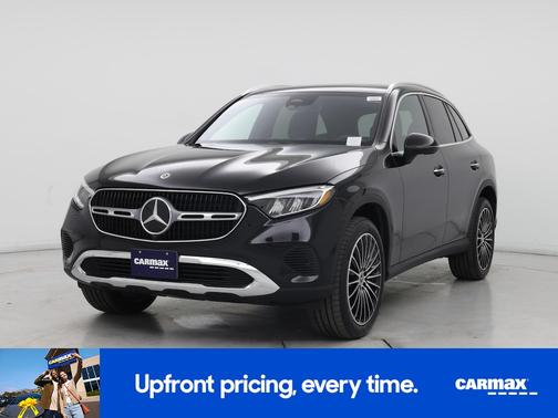 Black 2025 Mercedes-Benz GLC 300