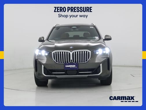 Gray 2025 BMW X5 sDrive40i