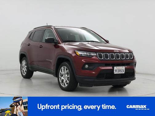Red 2022 Jeep Compass Latitude Lux