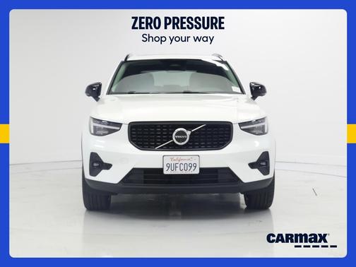 White 2025 Volvo XC40 B5 Ultra Dark Theme