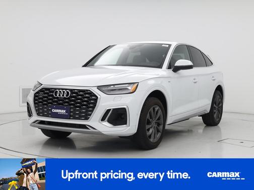 White 2023 Audi Q5 Sportback S-Line Prestige