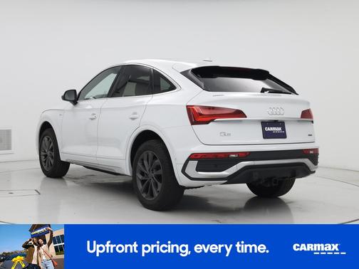 White 2023 Audi Q5 Sportback S-Line Prestige