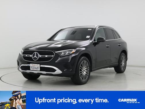 Black 2024 Mercedes-Benz GLC 300