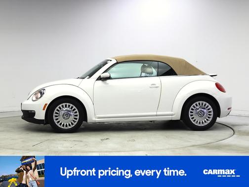 White 2014 Volkswagen Beetle 2.5