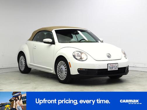 White 2014 Volkswagen Beetle 2.5