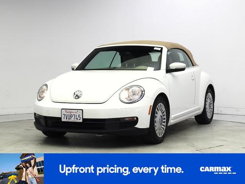 White 2014 Volkswagen Beetle 2.5