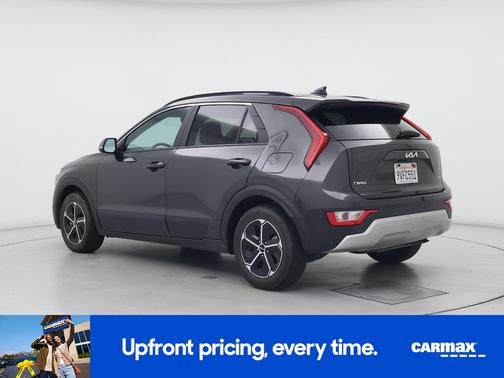Gray 2025 Kia Niro EX