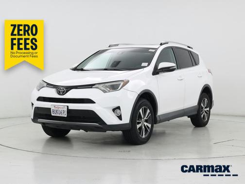 White 2018 Toyota RAV4 XLE