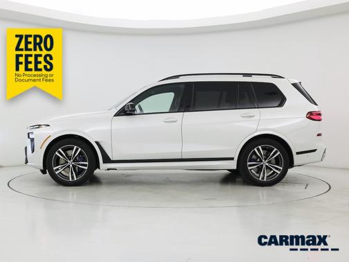 White 2024 BMW X7 M60