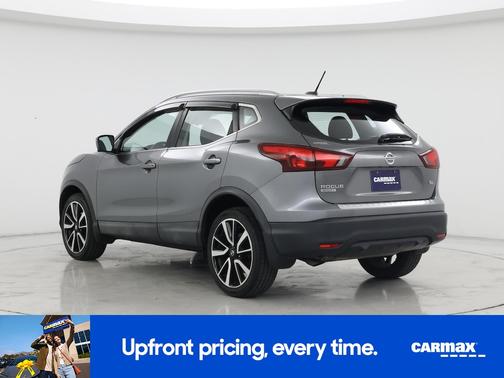Gray 2017 Nissan Rogue Sport SL
