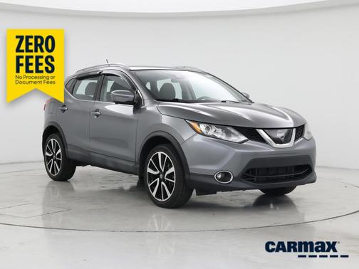 Gray 2017 Nissan Rogue Sport SL