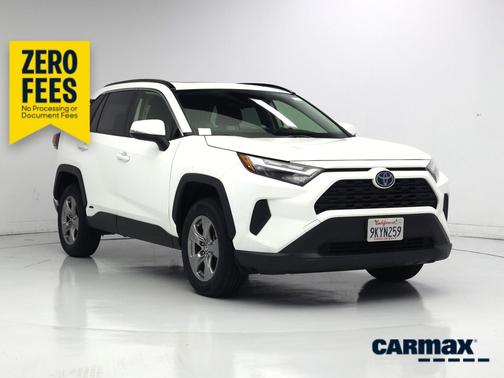 White 2024 Toyota RAV4 Hybrid XLE