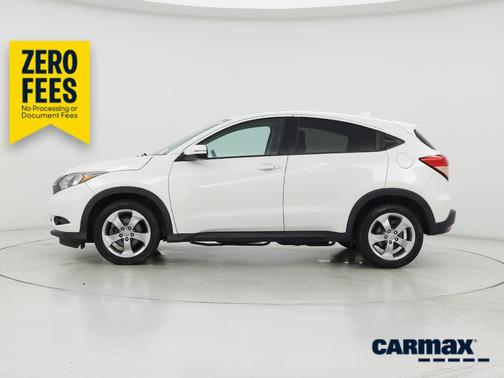 White 2016 Honda HR-V EX