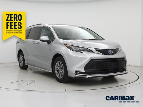 Silver 2024 Toyota Sienna XLE