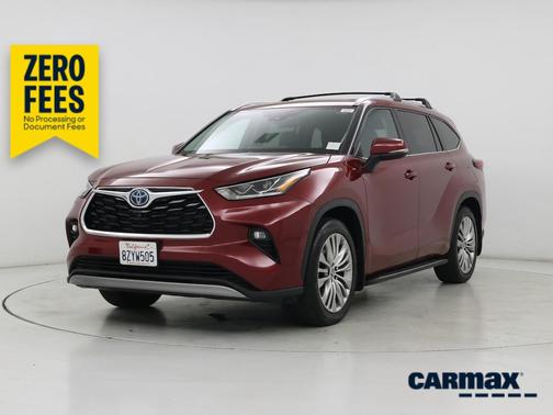 Burgundy 2022 Toyota Highlander Hybrid Platinum