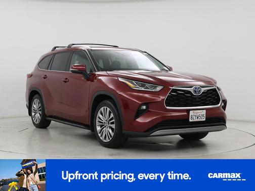 Burgundy 2022 Toyota Highlander Hybrid Platinum