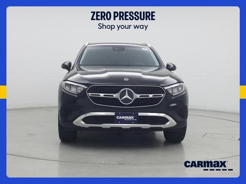 Black 2025 Mercedes-Benz GLC 350e