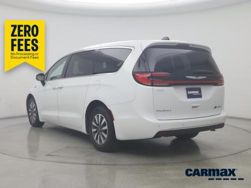 White 2023 Chrysler Pacifica Hybrid Touring L