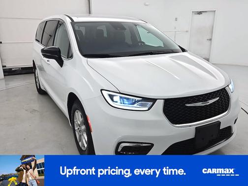 White 2024 Chrysler Pacifica Touring L