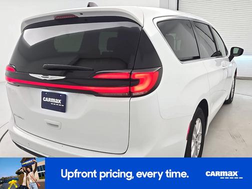 White 2024 Chrysler Pacifica Touring L