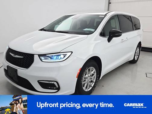 White 2024 Chrysler Pacifica Touring L