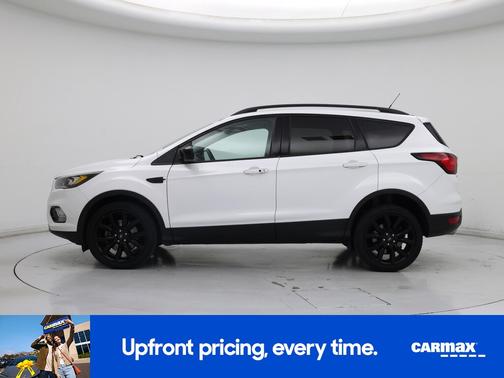 White 2019 Ford Escape SE