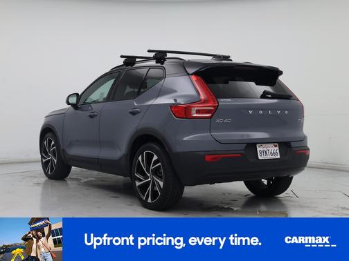 Gray 2021 Volvo XC40 T5 R-Design