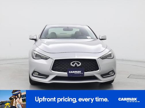 2017 INFINITI Q60 Premium