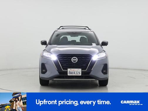 2021 Nissan Kicks SR