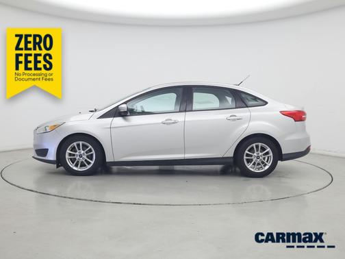 Gray 2016 Ford Focus SE
