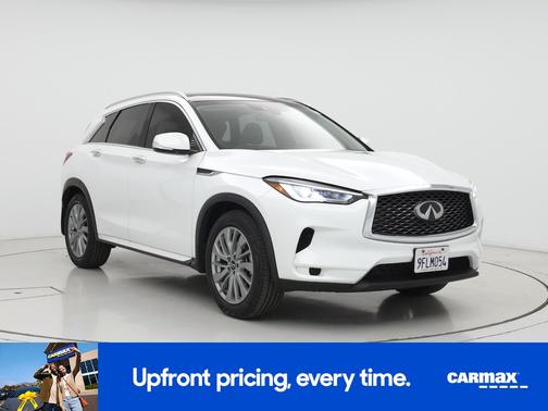 White 2023 INFINITI QX50 Luxe