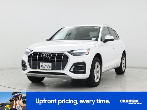White 2023 Audi Q5 Premium