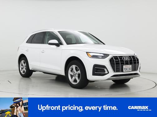 White 2023 Audi Q5 Premium