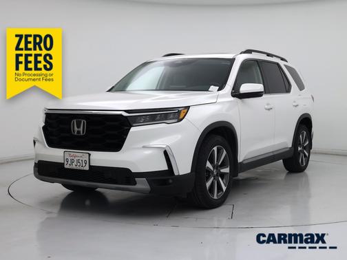 White 2024 Honda Pilot Elite