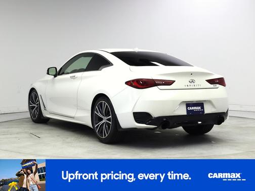 White 2017 INFINITI Q60 Premium