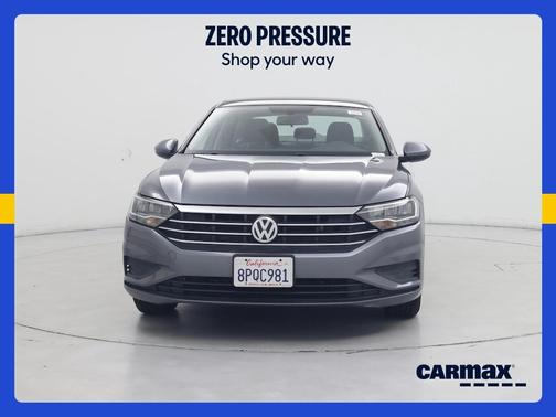 Gray 2020 Volkswagen Jetta SE