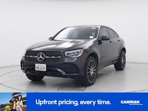 Black 2022 Mercedes-Benz GLC 300