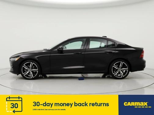 Photo 3 of 26 of 2019 Volvo S60 T5 R-Design