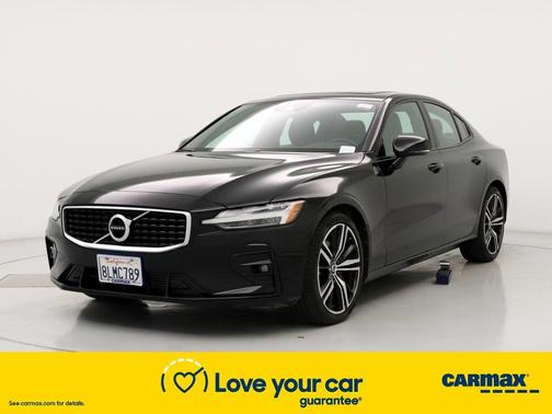 Photo 4 of 26 of 2019 Volvo S60 T5 R-Design