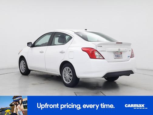 2015 Nissan Versa SV