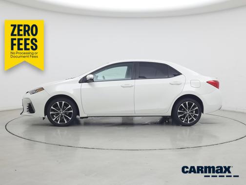 White 2019 Toyota Corolla SE